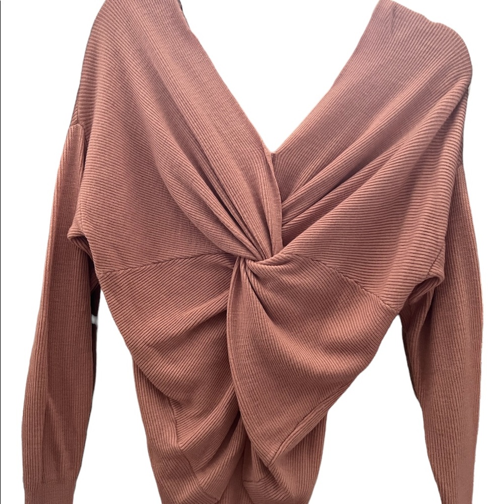 BAR III sweater